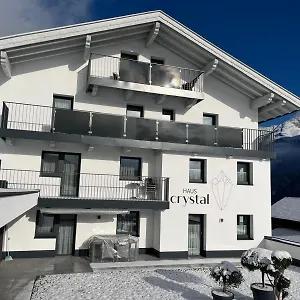 Haus Crystal Apartment